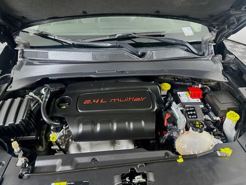 Used 2022 Jeep Compass Latitude image 31