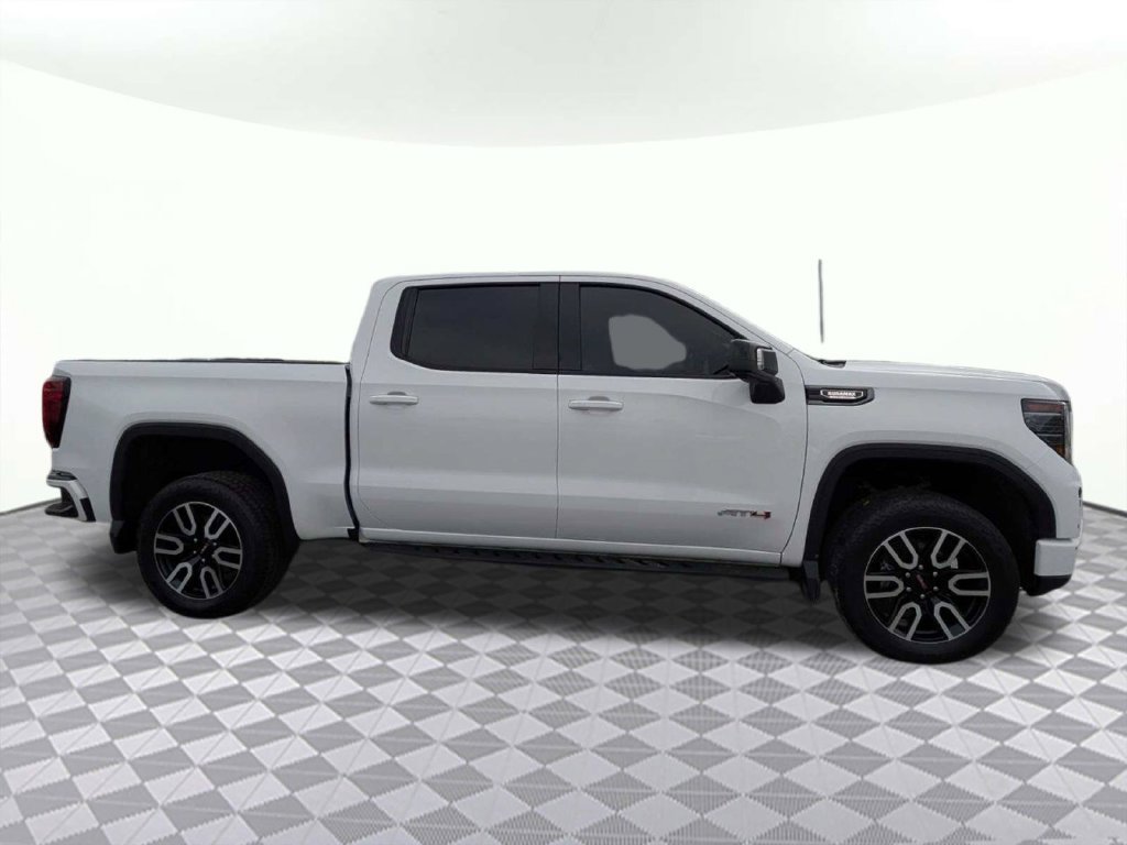 Used 2024 GMC Sierra 1500 AT4 w/ AT4 Premium Package AWD/4WD image 2
