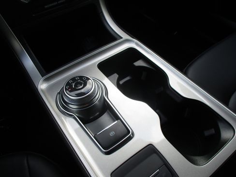 Used 2024 Ford Edge SEL w/ Convenience Package image 27