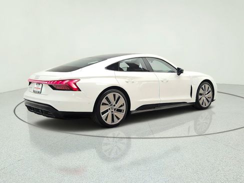 Used 2022 Audi e-tron GT Prestige w/ Prestige Package AWD/4WD image 5