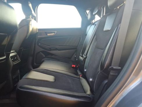 Certified 2022 Ford Edge ST image 11