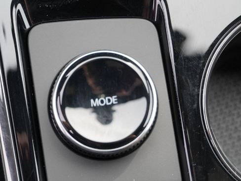 Used 2025 Chevrolet Equinox RS image 18