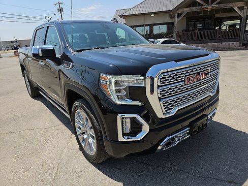 Used 2022 GMC Sierra 1500 Denali w/ Denali Premium Package AWD/4WD image 11