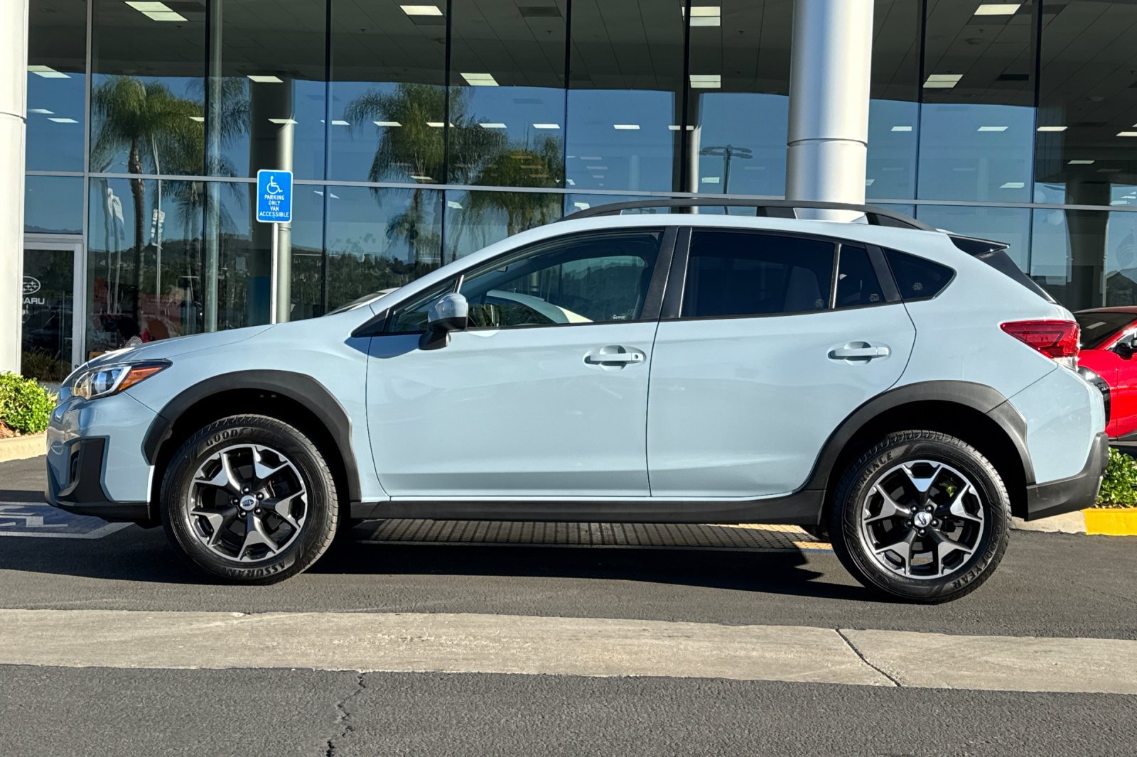 Used 2018 Subaru Crosstrek 2.0i Premium AWD/4WD image 7