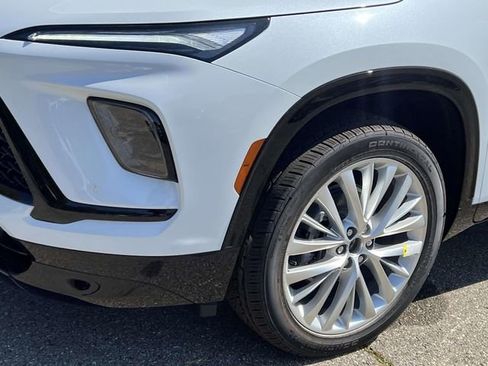 New 2026 Buick Enclave Sport Touring w/ Power Package image 9