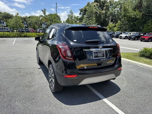 Used 2021 Buick Encore Preferred w/ Safety Package FWD image 13