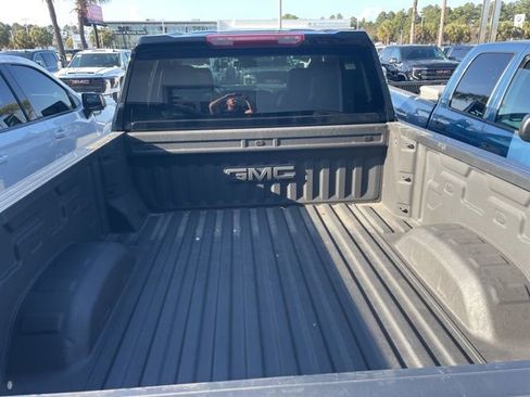 Used 2024 GMC Sierra 2500 SLT w/ SLT Convenience Package image 8