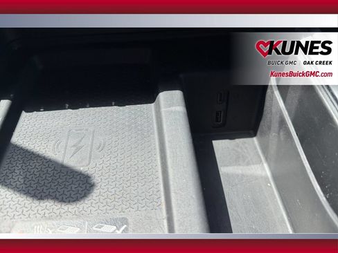 Used 2024 GMC Acadia Elevation AWD/4WD image 32