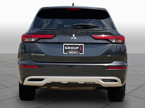 Used 2024 Mitsubishi Outlander SE AWD/4WD image 5