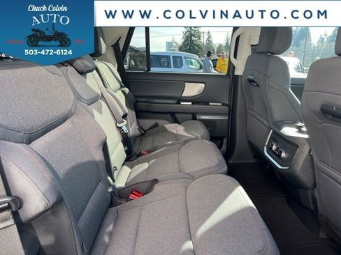 New 2025 Ford Expedition Active image 23