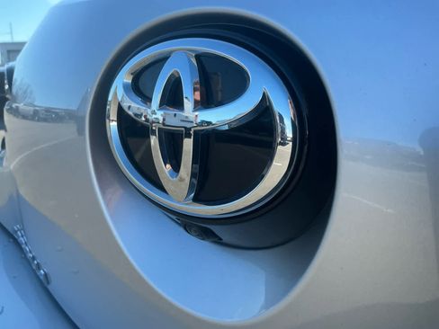 Used 2024 Toyota Corolla SE image 16