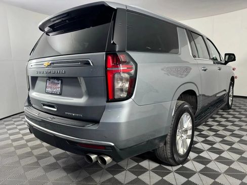 Used 2024 Chevrolet Suburban Premier AWD/4WD image 28