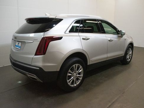 Used 2020 Cadillac XT5 Premium Luxury AWD/4WD image 4
