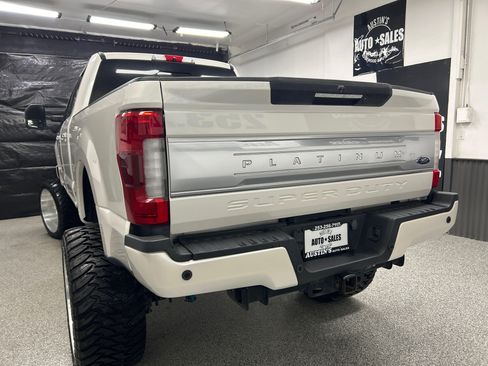 Used 2019 Ford F250 Platinum w/ Platinum Ultimate Package AWD/4WD image 5