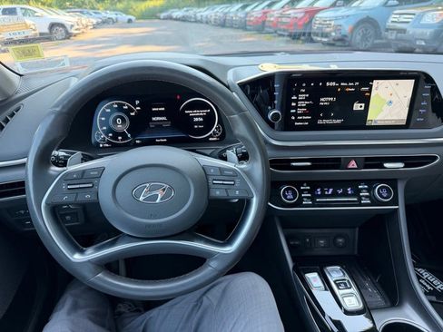 Used 2020 Hyundai Sonata Limited w/ Cargo Package FWD image 13