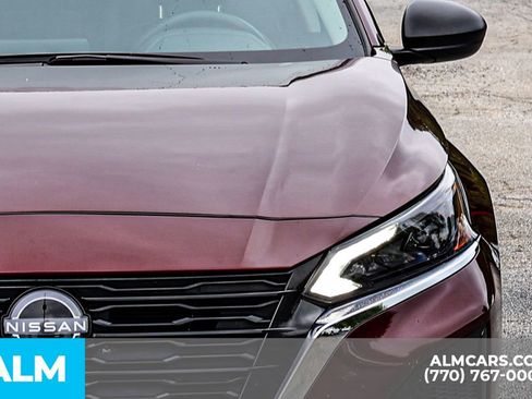 Used 2025 Nissan Altima 2.5 SV FWD image 15
