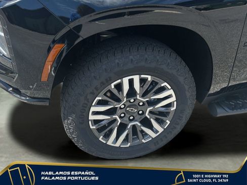 New 2026 Chevrolet Suburban Z71 w/ Z71 Off-Road Package AWD/4WD image 30