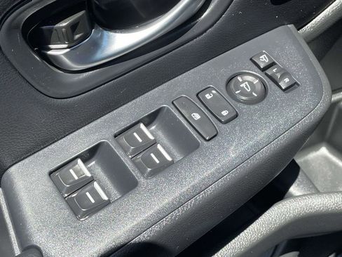 Used 2025 Honda Pilot Black Edition image 26