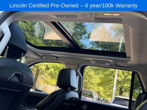 Used 2025 Lincoln Navigator Reserve AWD/4WD image 10