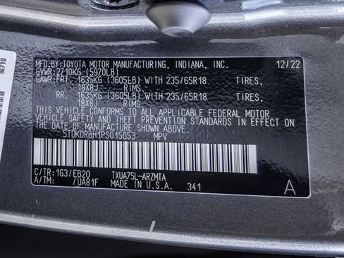 Used 2023 Toyota Highlander XLE AWD/4WD image 31