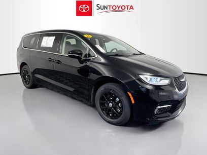 Used 2024 Chrysler Pacifica Touring-L