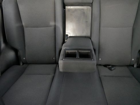 Used 2018 Toyota RAV4 LE image 13