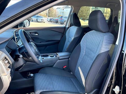 Used 2023 Nissan Rogue SV image 23