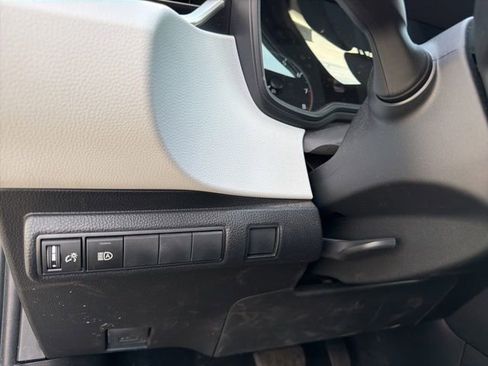 Used 2024 Toyota Corolla SE FWD image 17