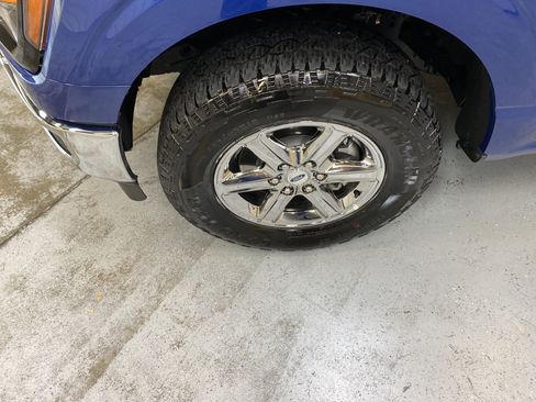 Used 2025 Ford F150 XLT image 11