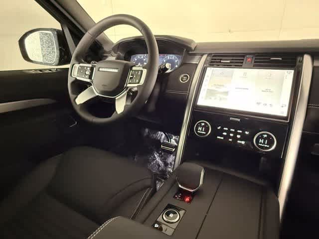 New 2026 Land Rover Discovery Limited Edition AWD/4WD image 15