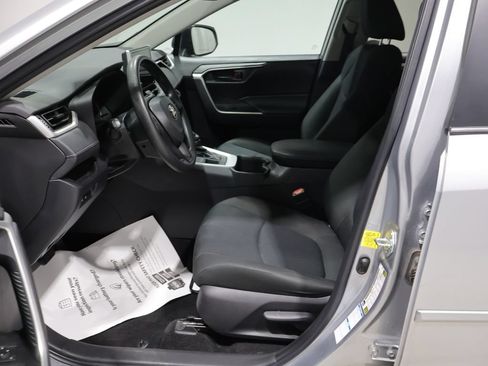 Used 2023 Toyota RAV4 LE AWD/4WD image 10