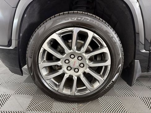 Used 2023 GMC Acadia Denali w/ Trailering Package image 9