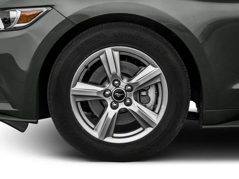 Used 2017 Ford Mustang Coupe image 12