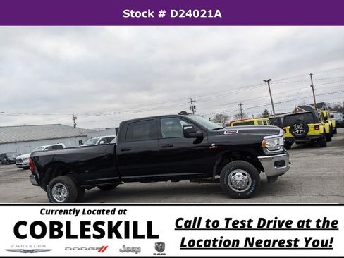 New 2024 RAM 3500 Tradesman w/ Chrome Appearance Group image 2