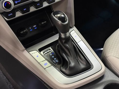 Used 2019 Hyundai Elantra ECO FWD image 17