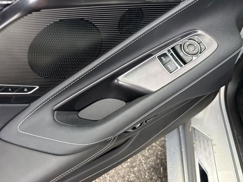 Used 2024 Chevrolet Corvette Stingray Preferred Cpe w/ Stealth Interior Trim Package image 21