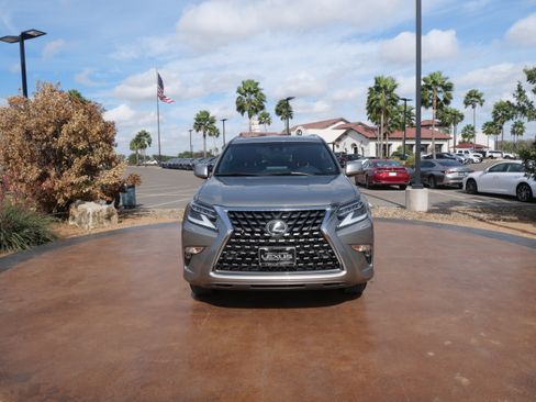 Certified 2023 Lexus GX 460 Premium w/ Premium Plus Package image 6