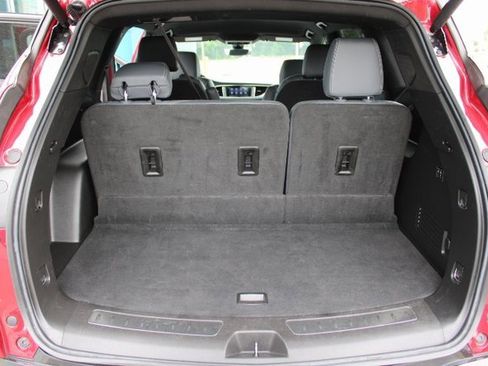 Certified 2024 Buick Enclave Premium image 24