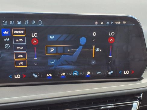 New 2026 Chevrolet Traverse LT w/ Sun and Wheel Package image 14