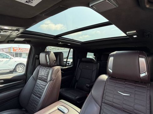 Used 2024 Cadillac Escalade V AWD/4WD image 26