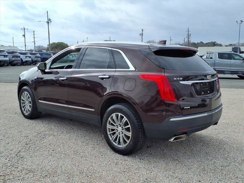 Used 2018 Cadillac XT5 Luxury w/ Driver Awareness Package image 5