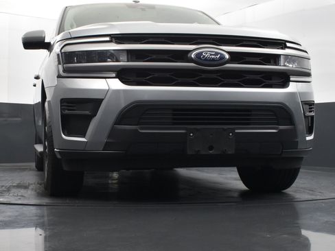 Used 2024 Ford Expedition XLT image 42