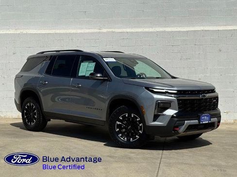 Used 2025 Chevrolet Traverse Z71 AWD/4WD image 1