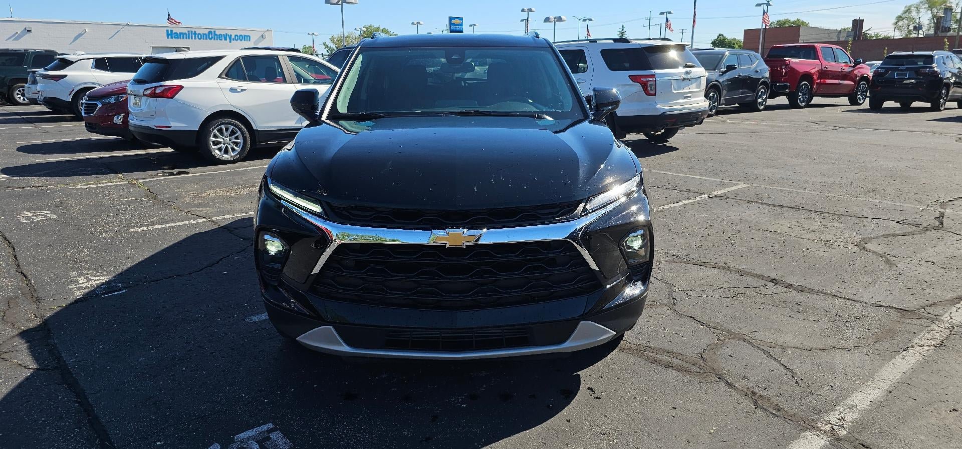 Used 2024 Chevrolet Blazer LT w/ Convenience Package FWD image 2