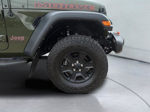 Used 2022 Jeep Gladiator Mojave w/ LED Lighting Group image 10