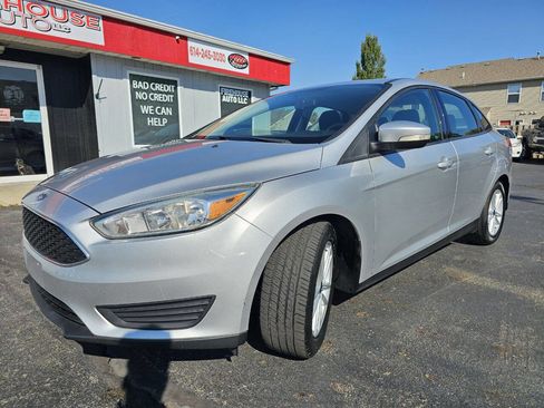 Used 2017 Ford Focus SE w/ Cold Weather Package image 2