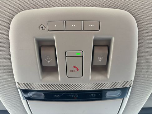 Used 2023 Nissan Ariya image 29