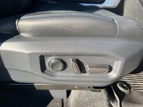 Used 2023 Toyota Tundra Platinum image 12