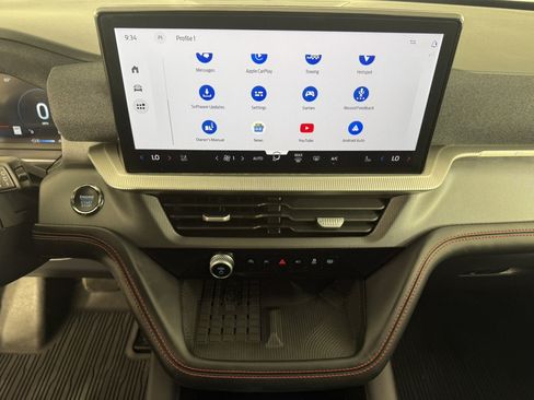 Certified 2025 Ford Explorer ST RWD image 23
