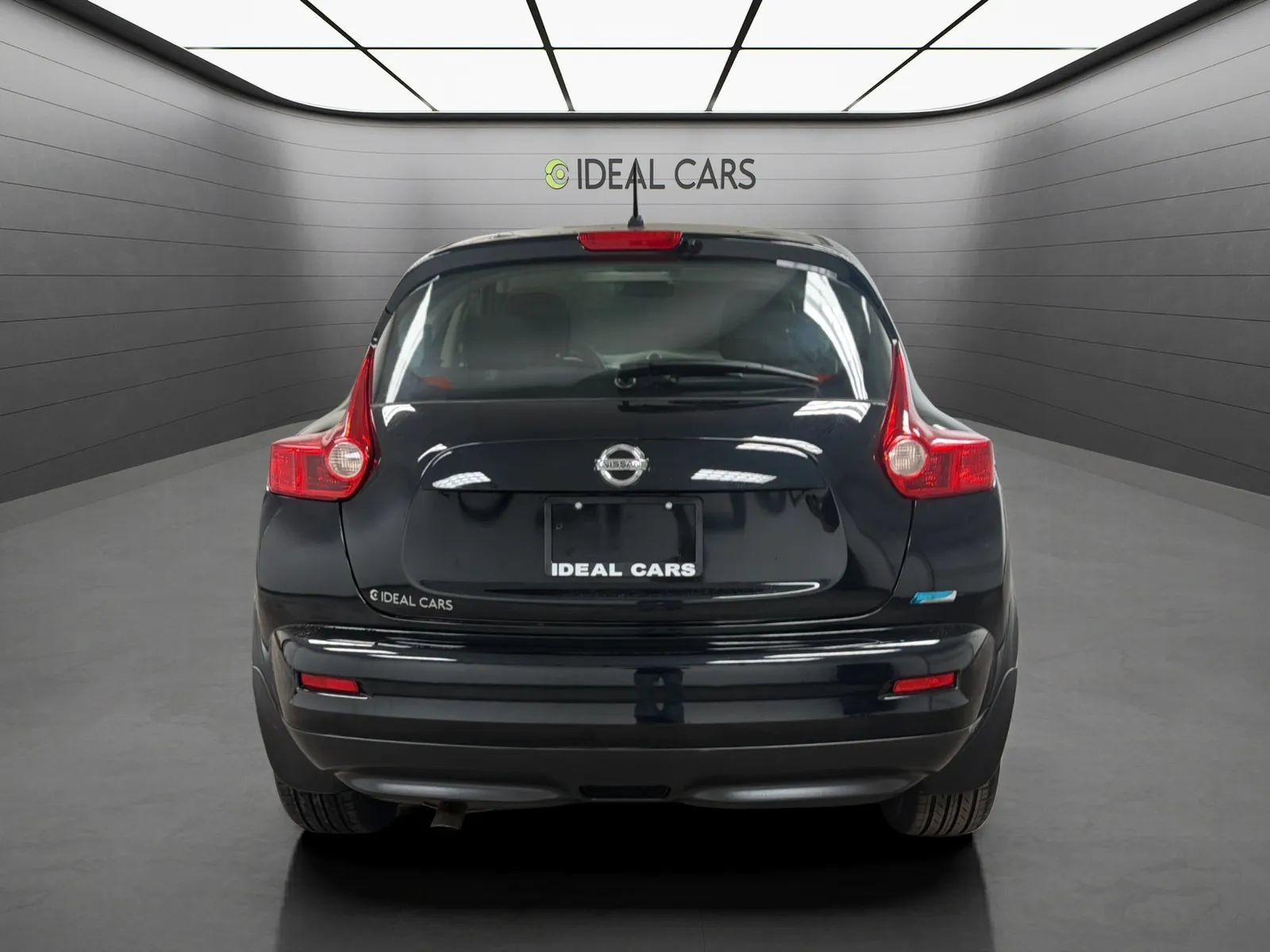 Used 2013 Nissan Juke S FWD image 4